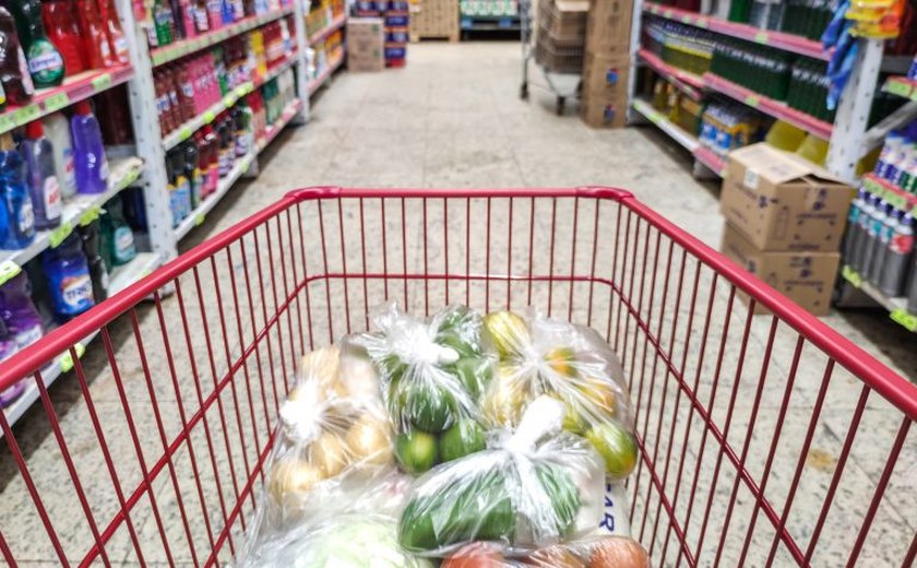 Alckmin anuncia pleito para que Estados zerem ICMS sobre alimentos da cesta básica