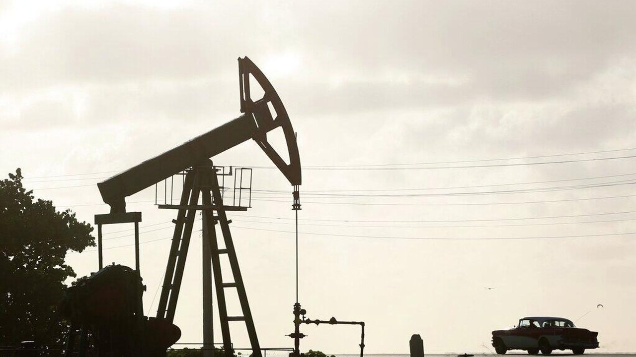 Petróleo fecha em alta com aumento das tensões no Oriente Médio após ataques em Ormuz