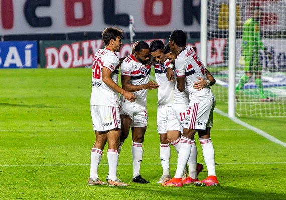 São Paulo passa fácil pelo Mirassol e faz final do Paulista com o Palmeiras