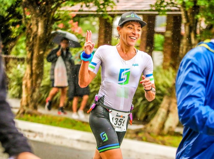 Mesmo em meio ao tratamento contra o câncer, goiana conquista vaga para o mundial IronMan, no Havaí