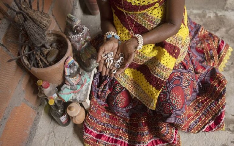 Deputados criticam criminalização do candomblé em debate na Câmara