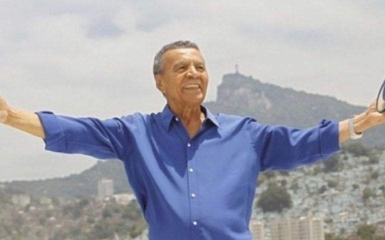 Morre Monarco, símbolo da Portela, aos 88 anos