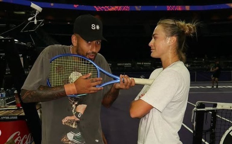 Sabalenka quer revanche contra Kyrgios na 'Batalha dos Sexos' e propõe ajuste nas regras