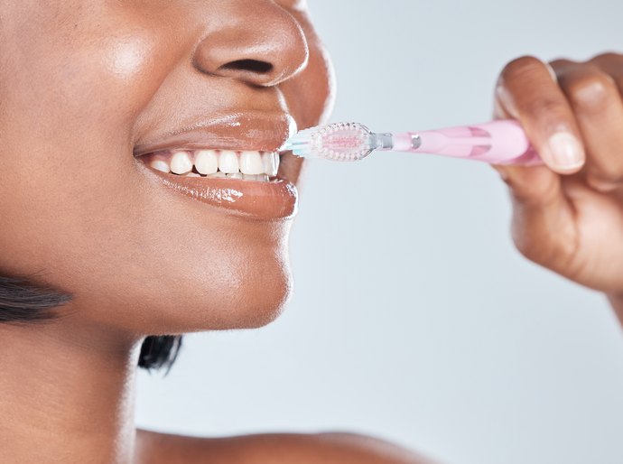 Ano novo, sorriso saudável: guia prático com 3 dicas para cuidar da saúde bucal