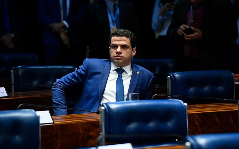 Pessoa com Alzheimer poderá ter isenção de Imposto de Renda sobre aposentadoria