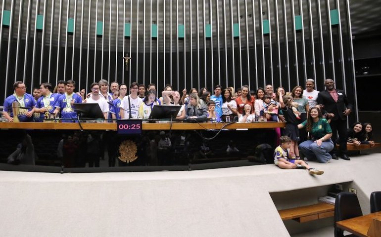 Sessão na Câmara destaca Dia da Síndrome de Down e reforça luta contra exclusão