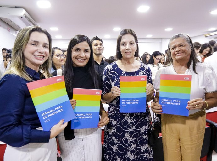 Na sede da AMA, prefeita Tia Júlia participa de lançamento oficial do Selo Unicef