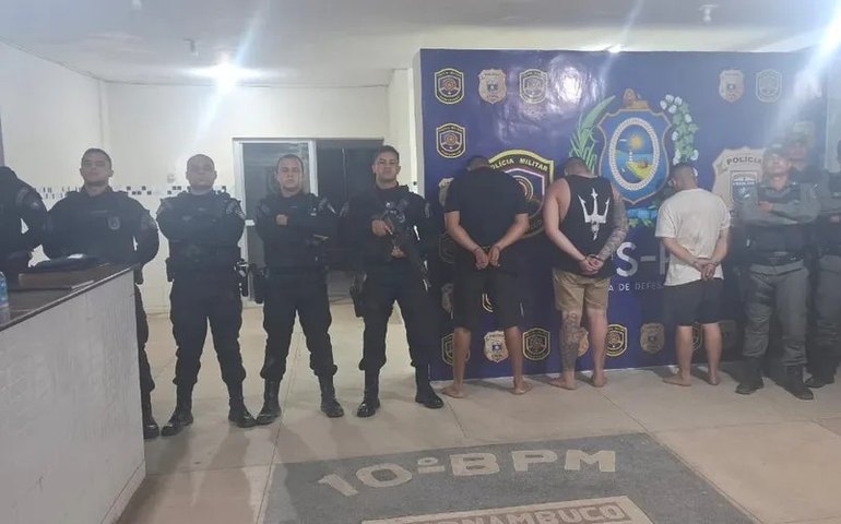 Três suspeitos de homicídio em Palmeira dos Índios são presos em operação conjunta entre PMs de AL e PE