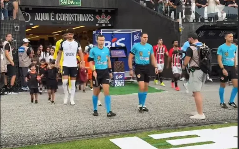 Bidon busca empate e livra Corinthians de rara derrota para o São Paulo em Itaquera