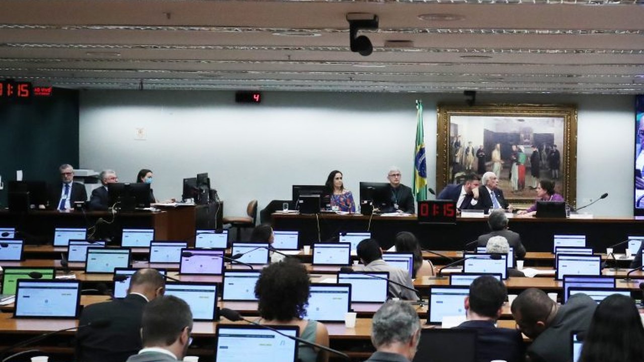 CPMI do 8/1 cita baixo quórum e cancela depoimento de extremista condenado por armar bomba