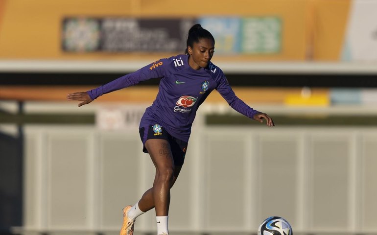 Brasil faz último treino em Brisbane antes de embarque para Adelaide