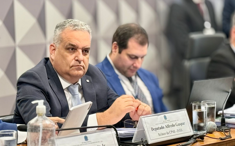 Alfredo Gaspar vai pedir prioridade para ouvir irmão de Lula