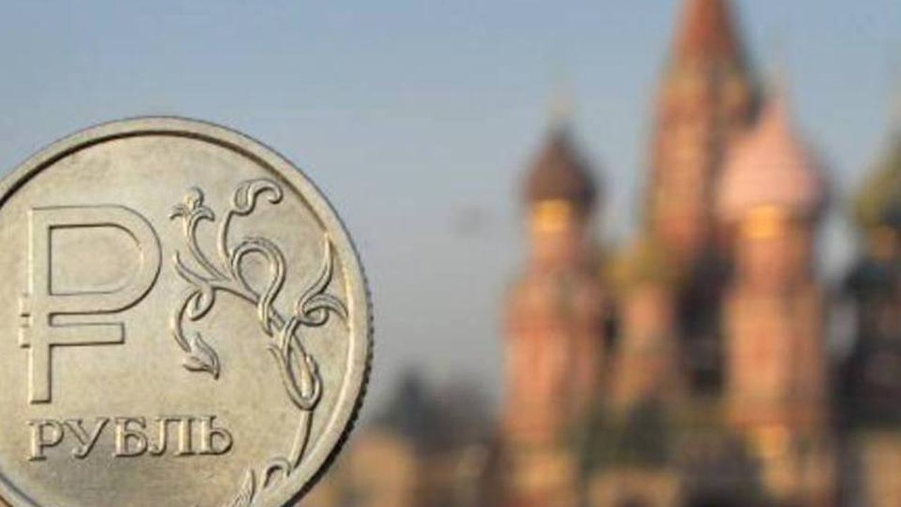 PIB da Rússia no 1º trimestre recua 0,7% na comparação anual na leitura final