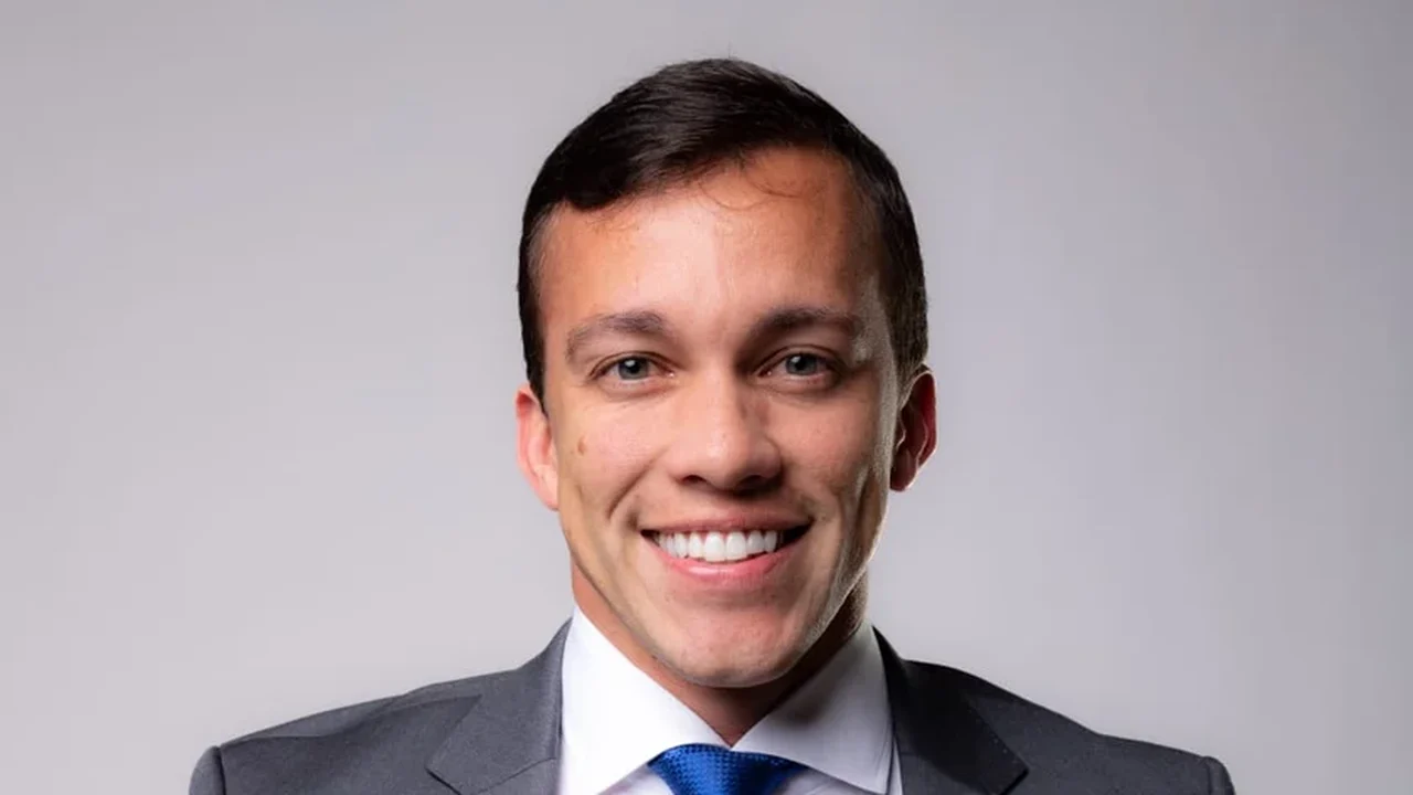 De olho no delegado