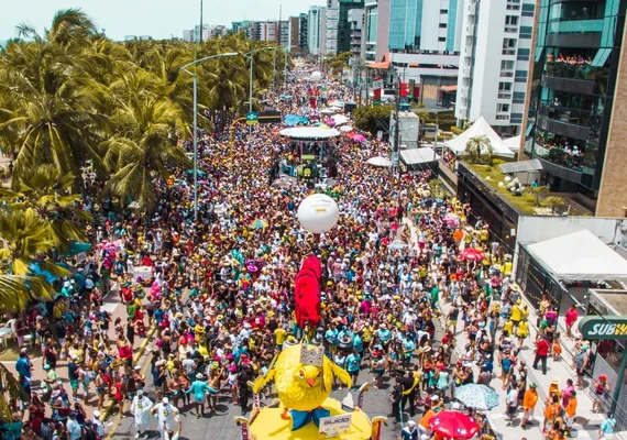 Jaraguá Folia, Pinto da Madrugada e Banho de Mar à Fantasia agitam o fim de semana de Maceió
