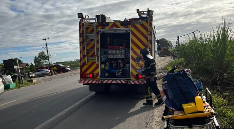 Equipe dos Bombeiros foi acionada para a ocorrência