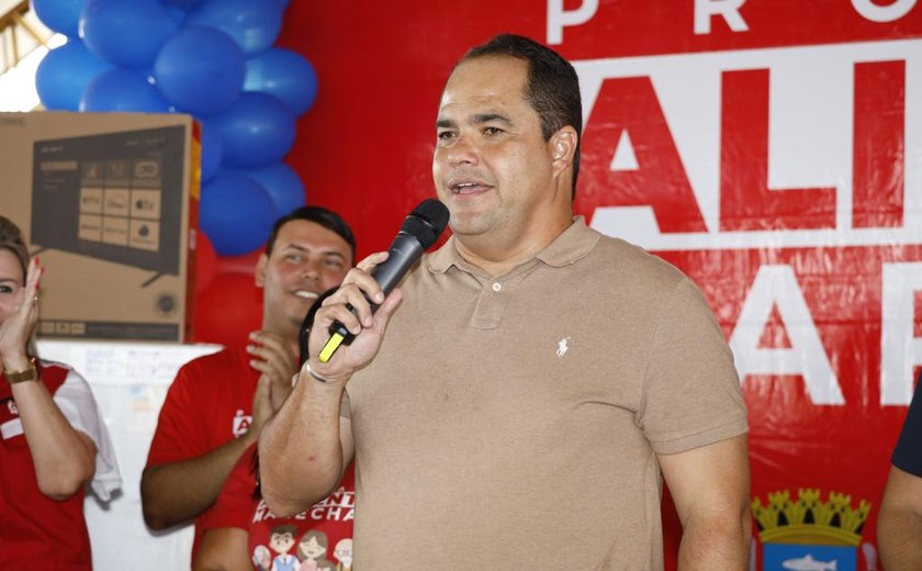 Prefeito André Bocão realiza primeira edição do Alimenta Marechal e anuncia ampliação do programa