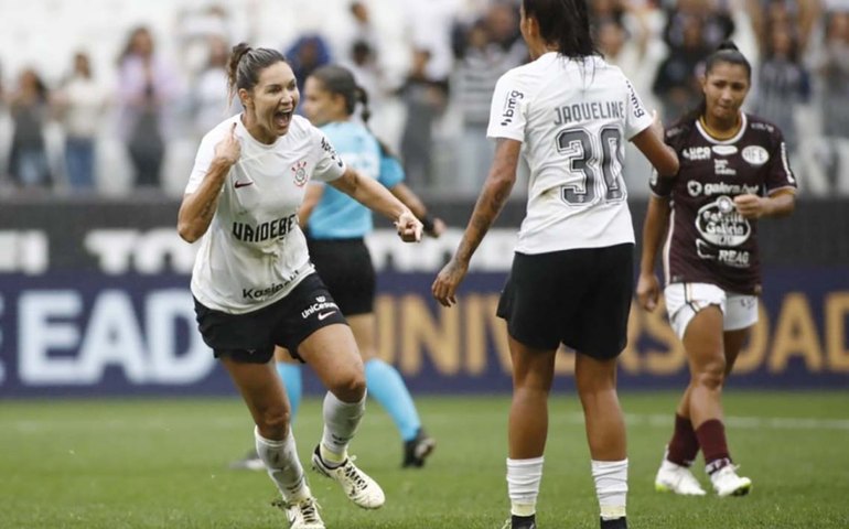 Supercopa Feminina tem novo recorde de público em final entre Corinthians e Cruzeiro