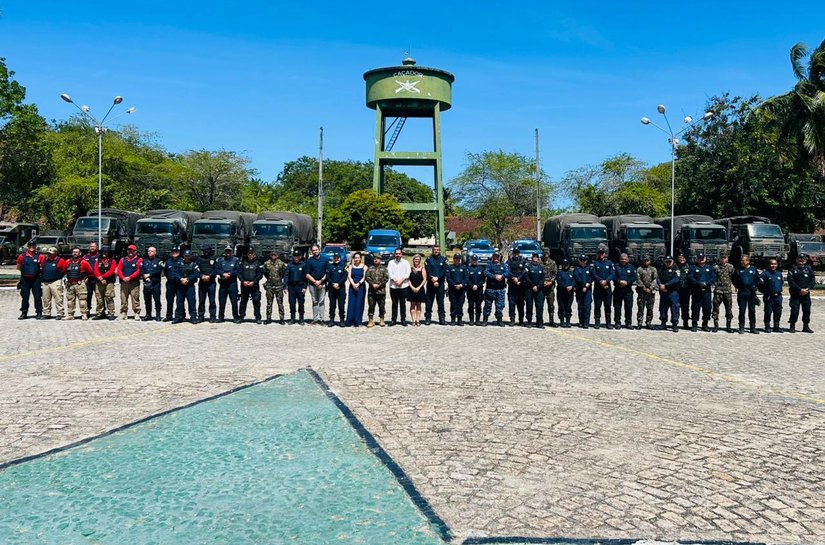 Inspetores e subinspetores concluem segunda fase do curso de Instrução de Armamento e Tiro