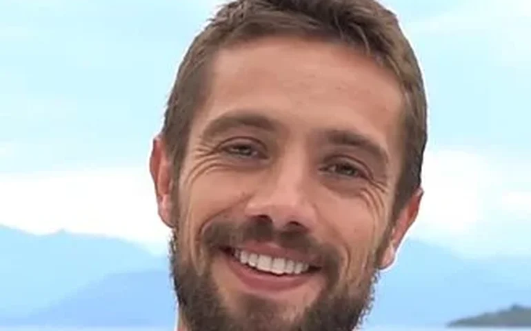 Rafael Cardoso revela fenômenos sobrenaturais no set de 'Sexo e destino': 'Sempre entrava pedindo permissão'