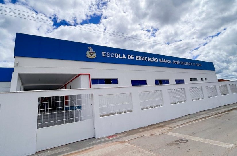 Prefeita Ziane Costa avança com modernização das escolas em Delmiro Gouveia