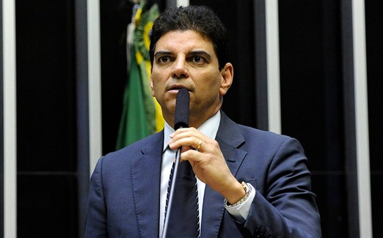 Novo presidente do Progressistas é vice-líder de Bolsonaro e apoia o PT na Bahia