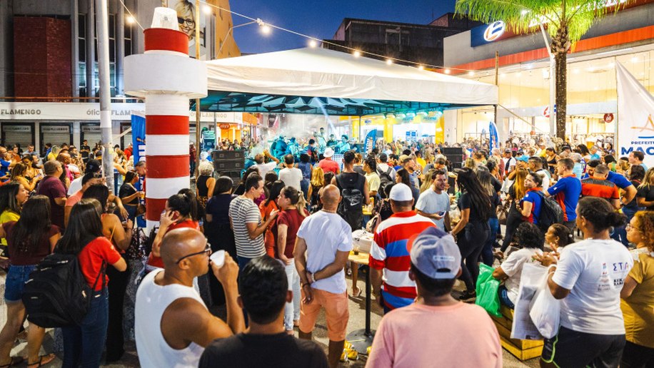 Sextou no Centro estreia com diversão, resgate histórico e geração de renda