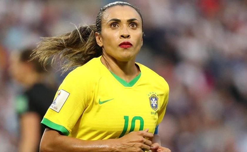 &#8216;Futebol feminino não acaba aqui&#8217;, diz Marta após eliminação do Brasil em Tóquio
