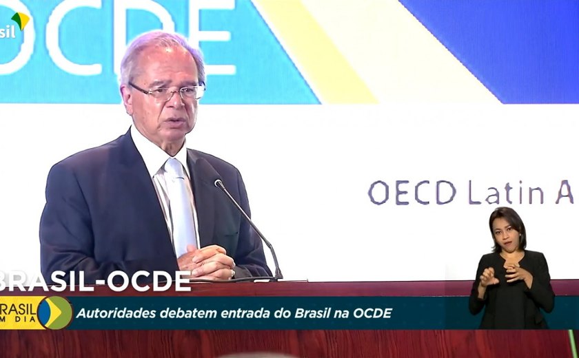 Ingresso do Brasil na OCDE é prioridade, diz Guedes