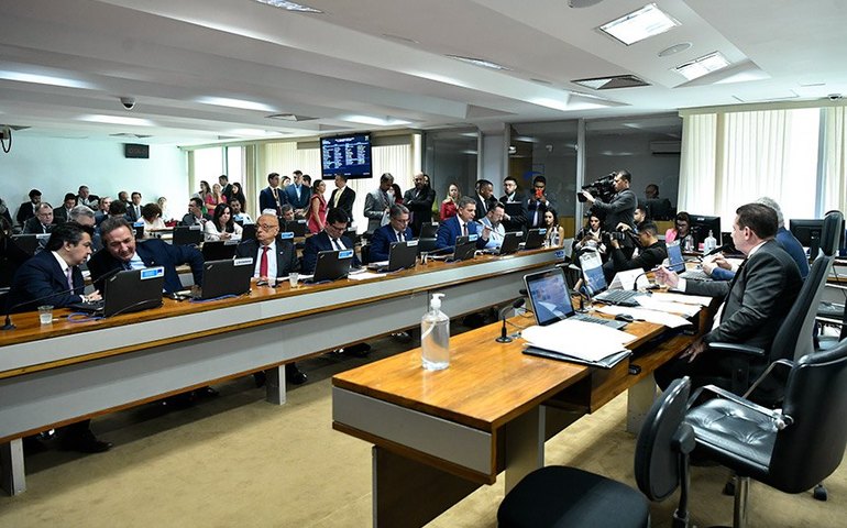 CAE pode votar dedução no Imposto de Renda para doações a pesquisa científica
