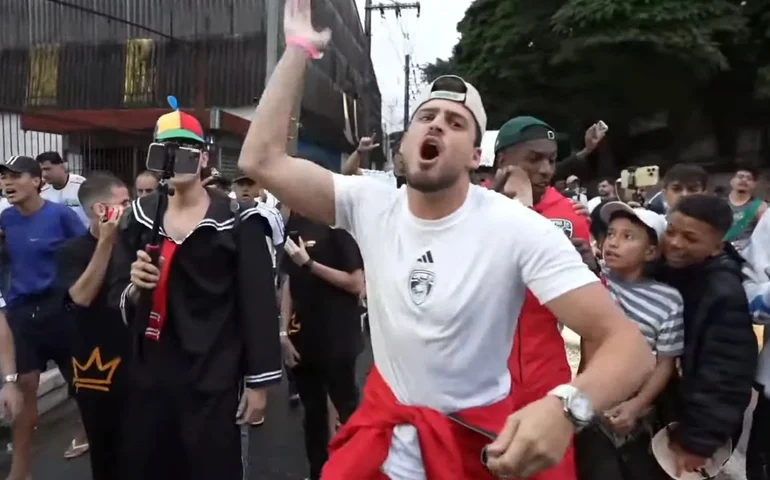 Jon Vlogs recria universo de ‘La Casa de Papel’ em estreia na Kings League Brazil