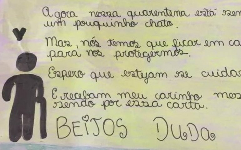 Crianças enviam cartas com mensagens de empatia a idosos que vivem em asilos