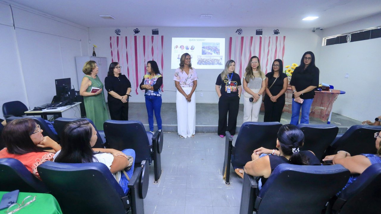 Cria e Seduc capacitam profissionais que irão atuar nas creches Cria do Benedito Bentes