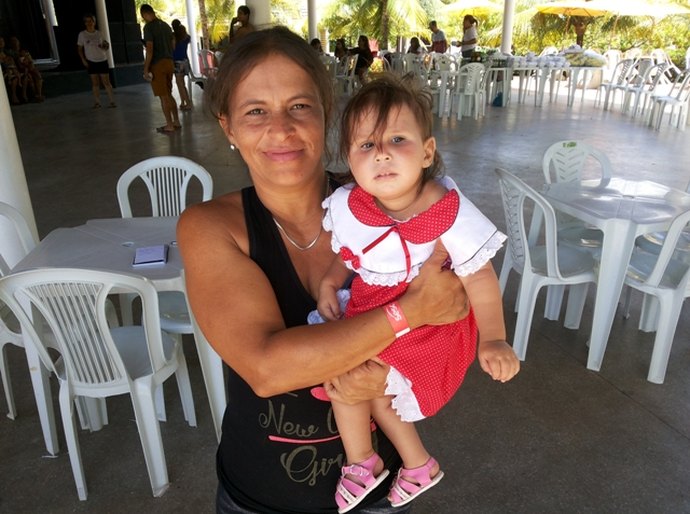 Semas promove dia de lazer para famílias de bebês com microcefalia