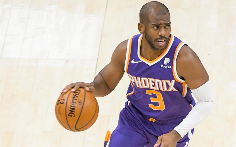 Chris Paul brilha no quarto período e Suns abrem 2 a 0 no Dallas; Heat bate 76ers