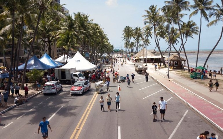 Domingo de Lazer na Ponta Verde permanece suspenso
