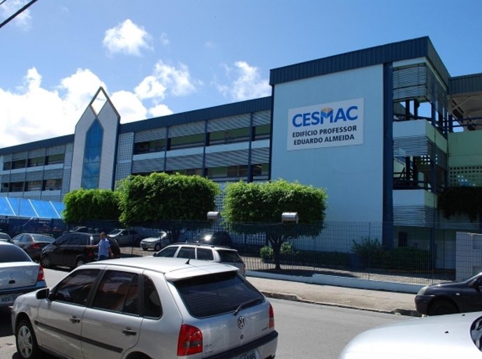 Cesmac comemora Dia do Trabalho com palestras e Stand UP