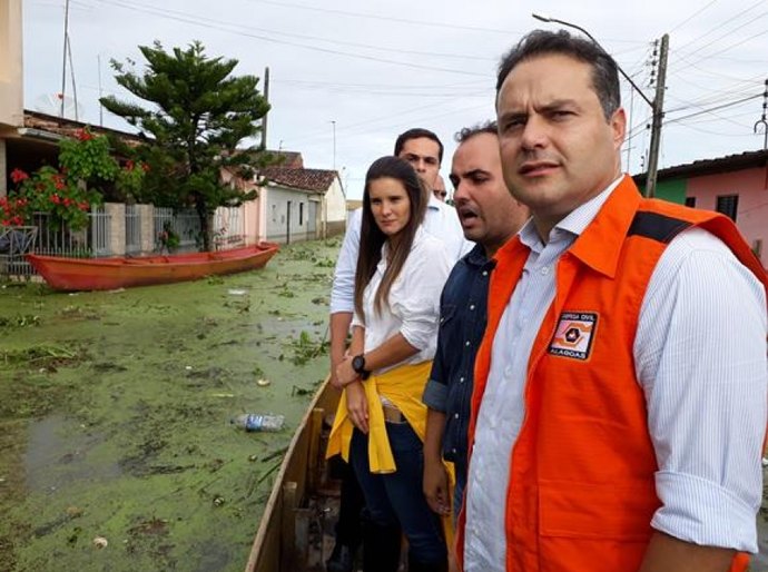 Renan Filho visita três cidades atingidas pelas chuvas no interior do Estado