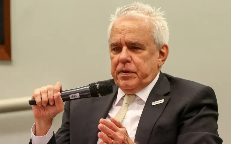 Fup pede que Petrobras investigue denúncia contra Roberto Castello Branco