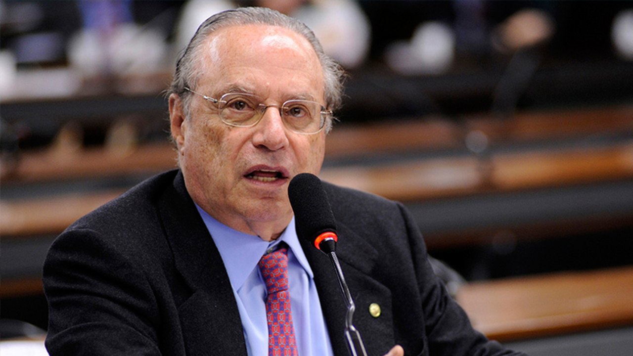 Maluf terá de pagar indenização de R$ 128 milhões à prefeitura de São Paulo