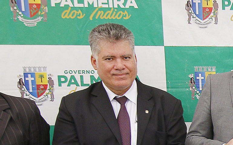 MP ajuíza ação por improbidade contra prefeito de Estrela e ex-prefeito de Palmeira por dívida com Eletrobras