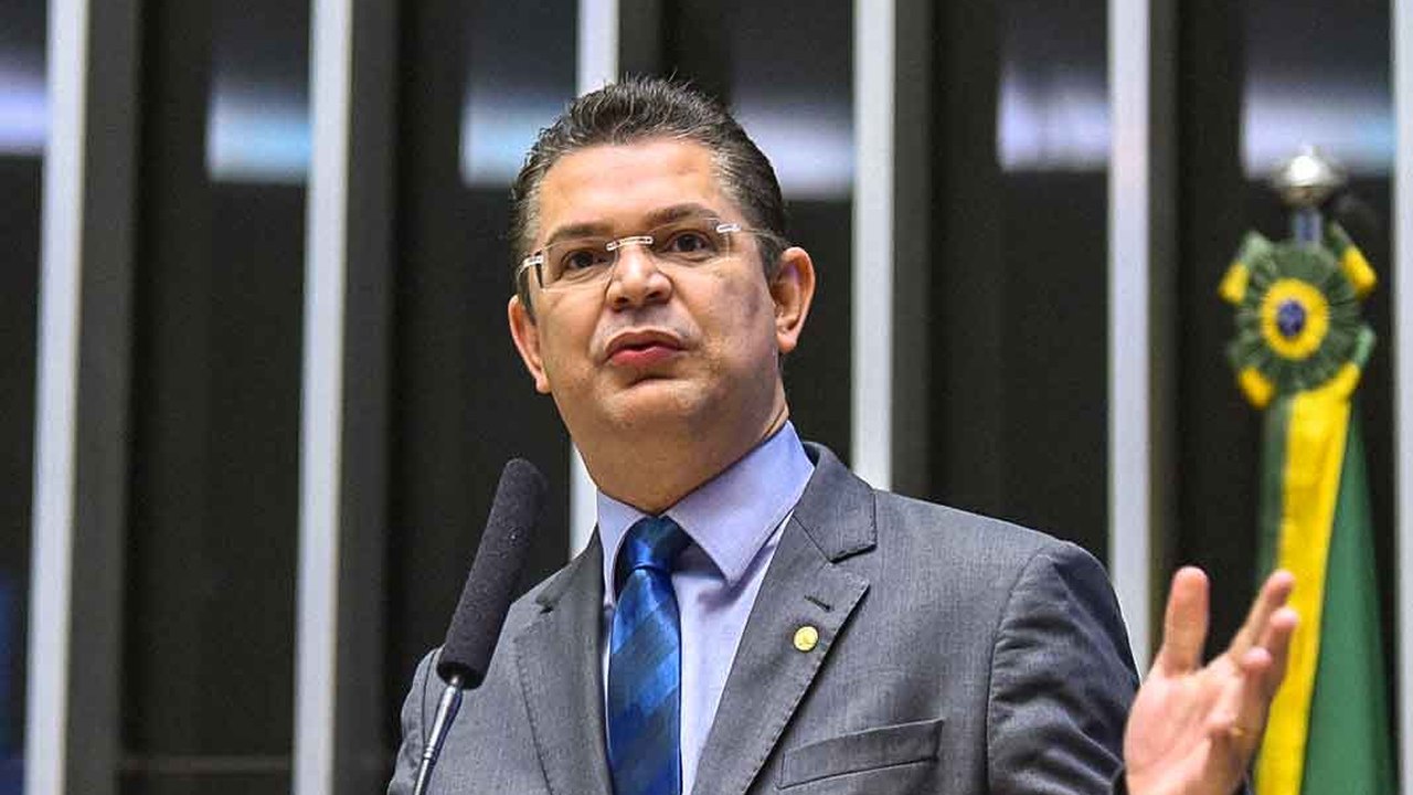 Prisão de ex-ministro foi ‘juridicamente errada’, diz líder da bancada evangélica