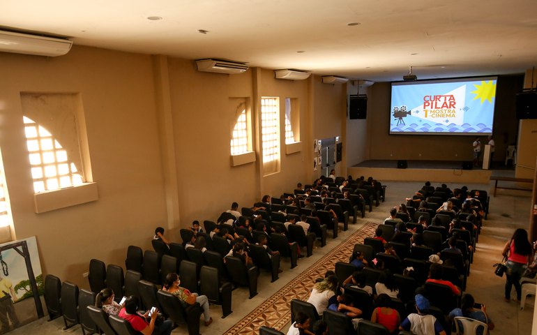 Mostra Curta Pilar: estudantes da rede pública prestigiam filmes em mostra infantil
