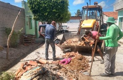  Prefeitura de Piaçabuçu alerta sobre o descarte irregular do lixo é problema maior no período de chuva