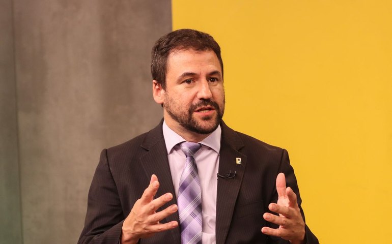 Meta rejeita soberania de países em ambiente digital, diz secretário