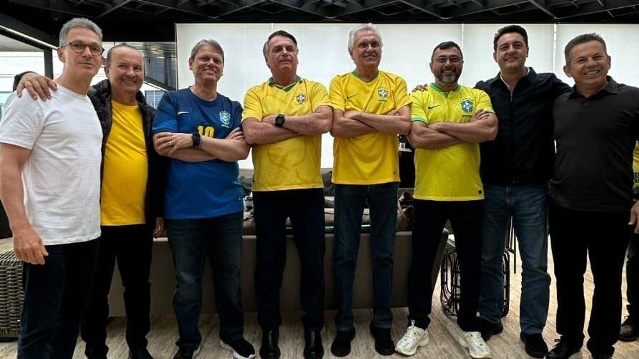 Bolsonaro se reúne com governadores de 7 estados antes de ato em São Paulo (VÍDEOS)