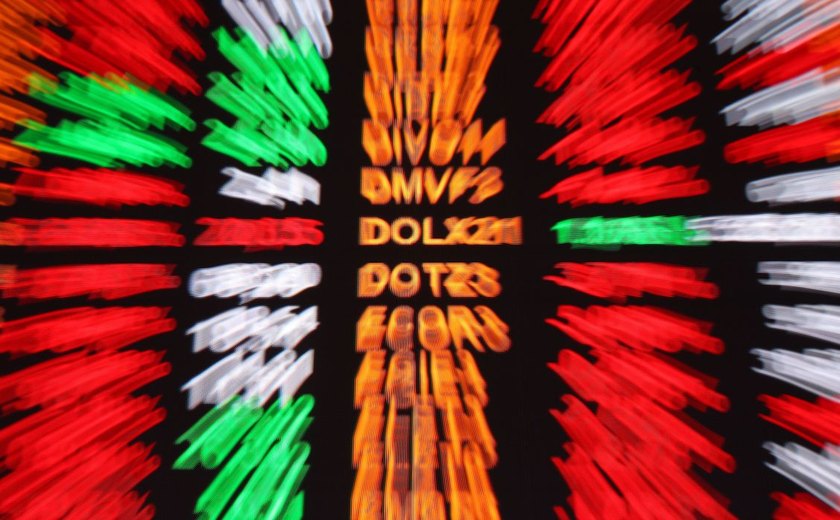 Bolsa sobe pelo terceiro dia na expectativa por PEC da Transição