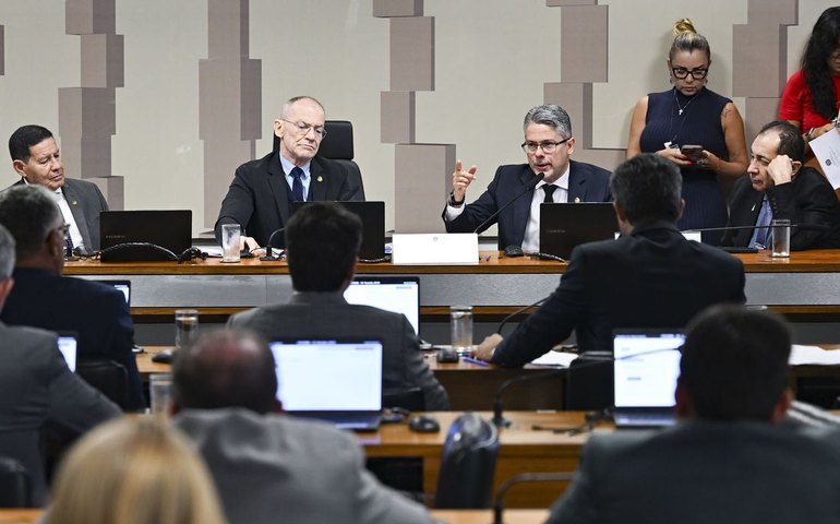 CPI do Crime aprova pedido para investigar beneficiários do Master