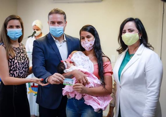 Fabiana Pessoa: Cartão Cria vem ampliando as políticas públicas para a primeira infância em AL