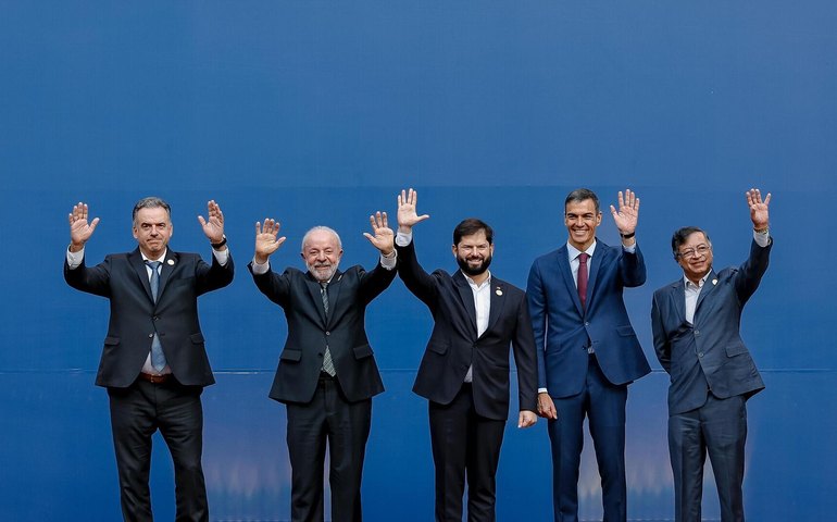 Análise: Brasil não está sozinho e 'legitimidade da virtude' empregada pelo Ocidente está em xeque